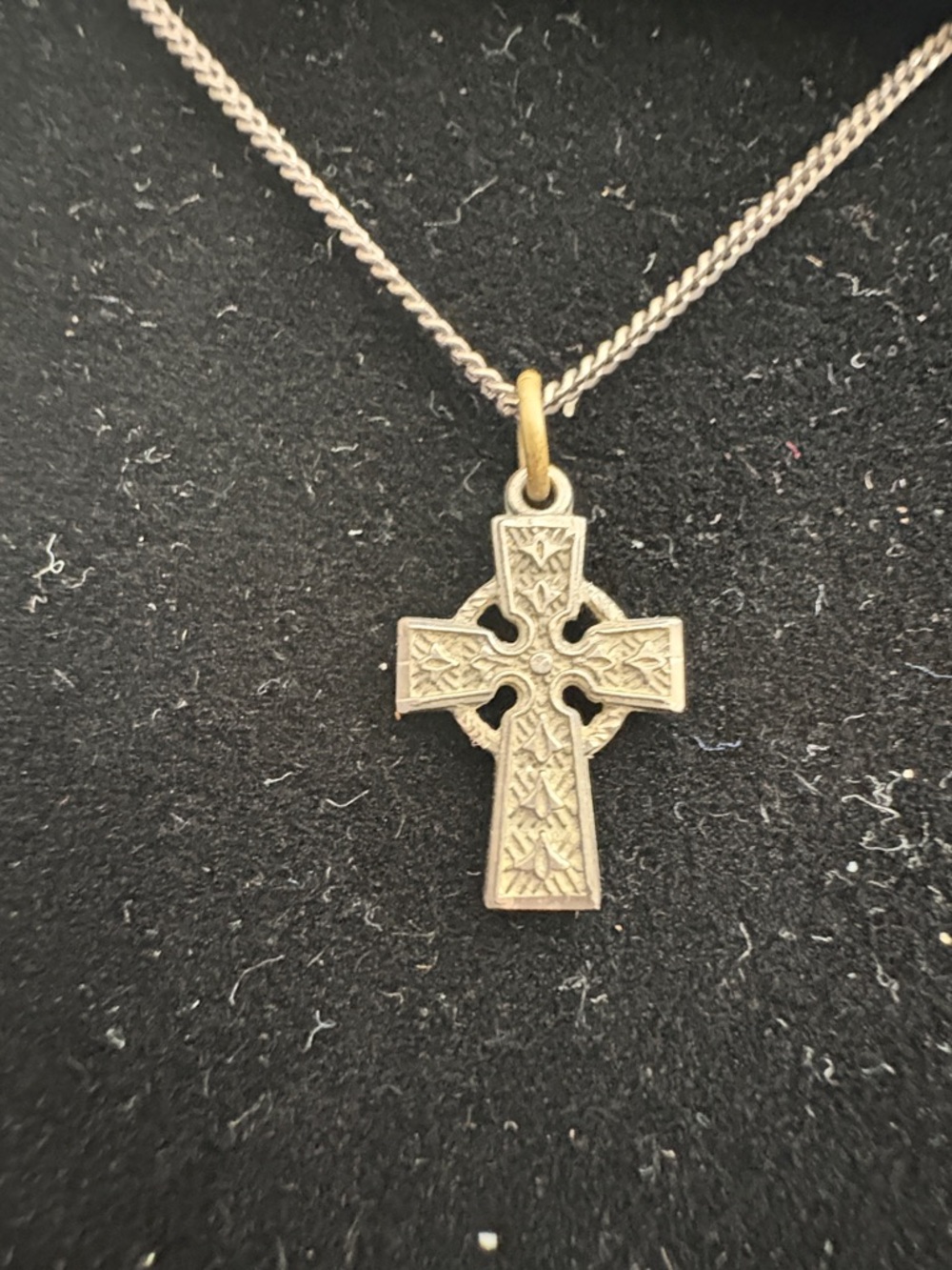 Sterling Celtic Cross Pendant Necklace - Silver needs polish